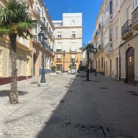 Bonito apartamento en el centro histórico de Cádiz Apartamento